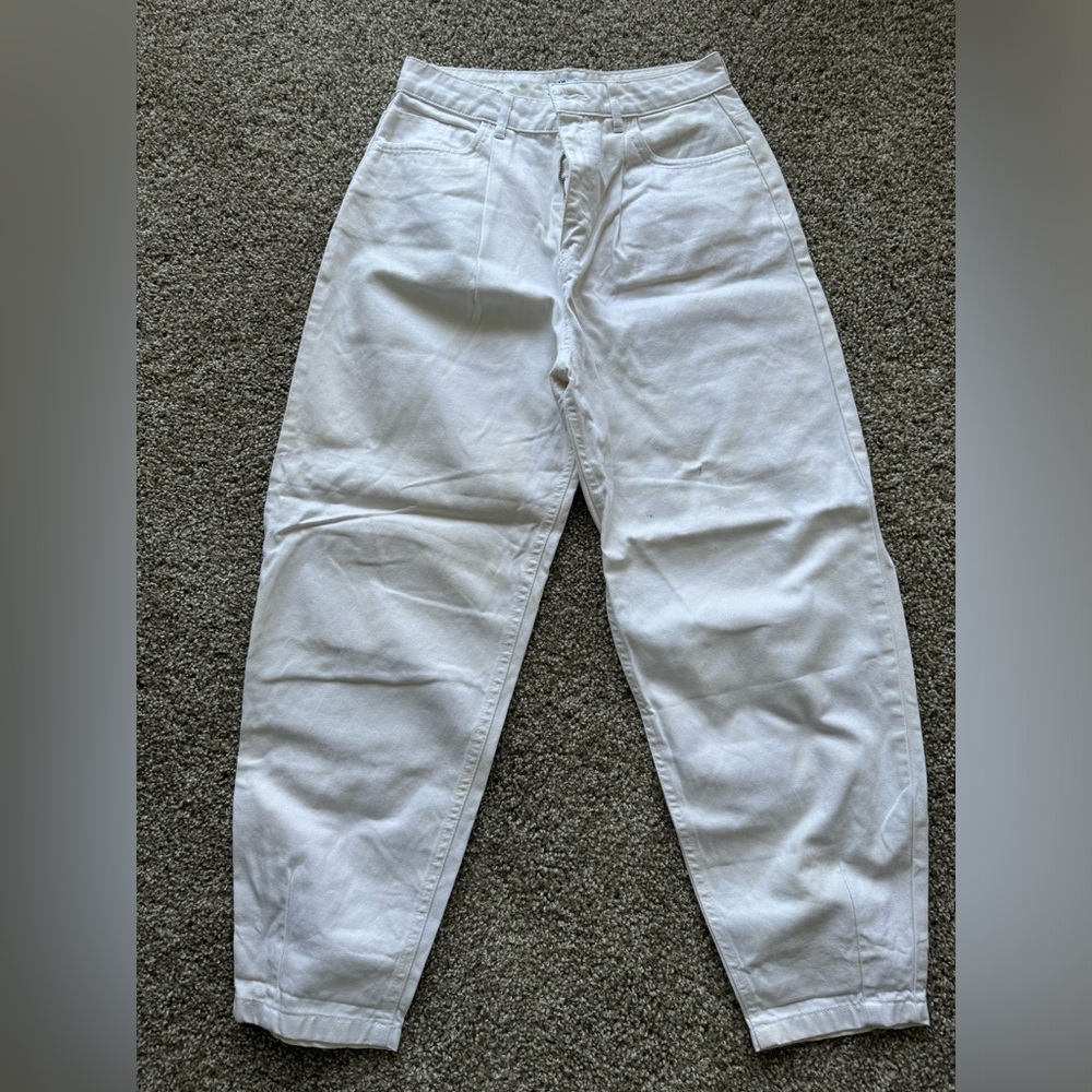 Zara High-waisted jeans